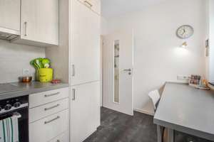Bremen-Kirchhuchting: Modernisierte und helle 4-Zimmer-Eigentumswohnung – Die vollständige Adresse der Immobilie erhältst du vom Anbieter., 28259 Kirchhuchting, Bremen – Vorschaubild 10