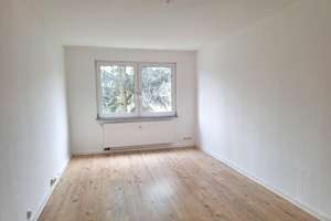Sanierte 3,5 Zimmer-KDB Wohnung (ca. 70 qm) mit Einbauküche und Balkon / Holsterhausen – Bunsenstr. 77, 45145 Holsterhausen, Essen – Vorschaubild 10
