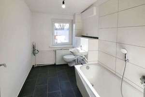 *Helle 4-Raumwohnung*für Familien/Pärchen/WG + Tageslichtbad + Einbauküche als Option! – 39124 Neue Neustadt, Magdeburg – Vorschaubild 4