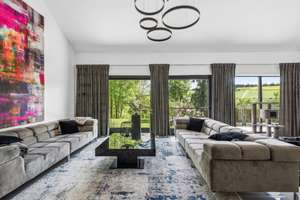 Architektenvilla mit Wellness, Design & Technik – luxuriös modernisiertes Anwesen im Rheingau-Taunus – Die vollständige Adresse der Immobilie erhältst du vom Anbieter., 65232 Taunusstein – Vorschaubild 6