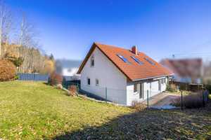 Wohnen am Waldrand: Großzügiges Einfamilienhaus mit direktem Waldzugang, 6 Zimmern und großem Garten – Augsburg (Kreis) – Vorschaubild 3
