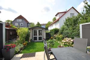 Stilvolles Reihenmittelhaus auf sonnigem Grundstück! – Die vollständige Adresse der Immobilie erhältst du vom Anbieter., 64289 Kranichstein, Darmstadt – Vorschaubild 3