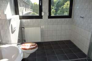 FREISTEHEND EXKLUSIV 1 FAM.-HS., 3 GARAGEN, 7 ZI./237 QM WFL., MARMOR, KAMIN, SAUNA IN KNITTKUHL – Am Wagenrast 35, 40629 Knittkuhl, Düsseldorf – Vorschaubild 20