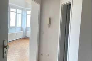 Lichtdurchflutete 3-Zimmer-Maisonette-Wohnung mit Charm 2 Balkone, 2 Bäder und EBK – Grabaustraße 20, 4179 Leipzig – Vorschaubild 4