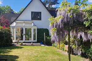 Kleines, aber gemütliches Einfamilienhaus mit 2-3 Zimmern und einem schönen Garten – Die vollständige Adresse der Immobilie erhältst du vom Anbieter., 22885 Barsbüttel – Vorschaubild 1