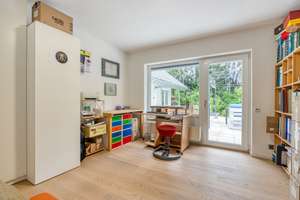 Ein Zuhause zum Ankommen: Familienhaus mit traumhaftem Naturgarten in Meerbusch-Osterath! – Die vollständige Adresse der Immobilie erhältst du vom Anbieter., 40670 Meerbusch – Vorschaubild 17
