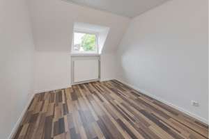 Provisionsfrei! Großzügige 4-Zimmer-Dachgeschosswohnung in Lütgendortmund. – 44388 Lütgendortmund (Ortsteil), Dortmund – Vorschaubild 6