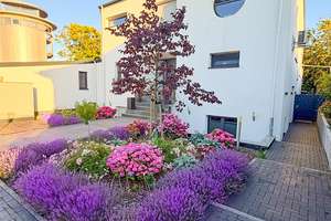 Architektenhaus mit Pool in Feldrandlage | 325 m² Wohnfläche | Übergabe flexibel – Die vollständige Adresse der Immobilie erhältst du vom Anbieter., 38122 Broitzem, Braunschweig – Vorschaubild 1