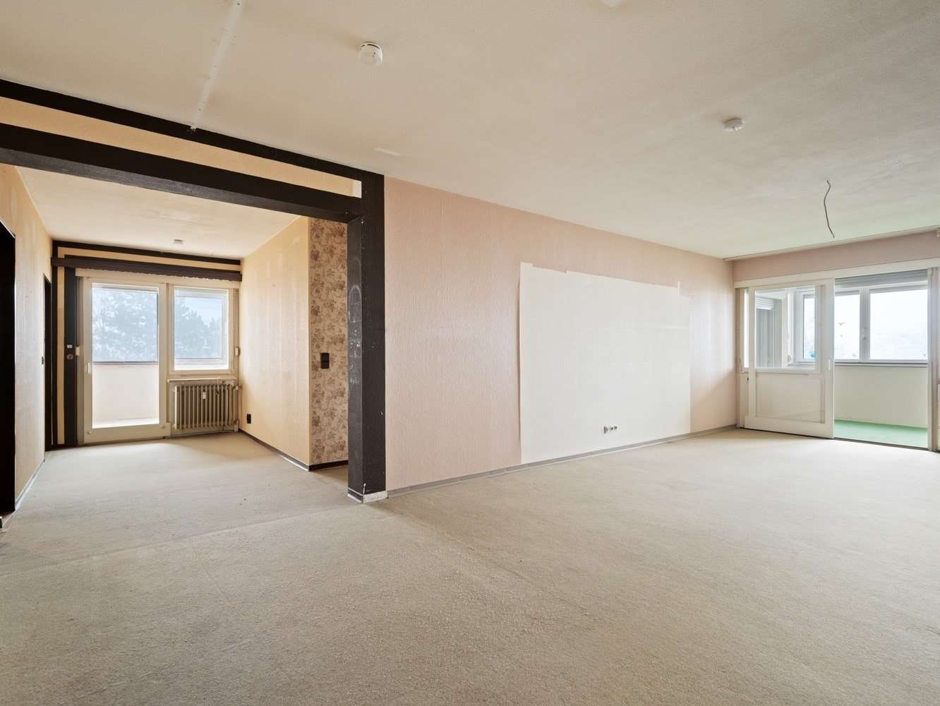 großzügige 3,5 Zimmer Eigentumswohnung - barrierefrei erreichbar - renovierungsbedürftig -, Bodenseekreis – Bild 1