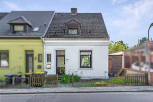 Bremen-Gröpelingen: Reihenendhaus mit Garten, Carport und rückwärtiger Zuwegung – Die vollständige Adresse der Immobilie erhältst du vom Anbieter., 28239 Ohlenhof, Bremen – Vorschaubild 1