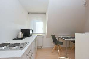 Modern möblierte Wohnung in Stuttgart Degerloch – Die vollständige Adresse der Immobilie erhältst du vom Anbieter., 70597 Waldau, Stuttgart – Vorschaubild 3