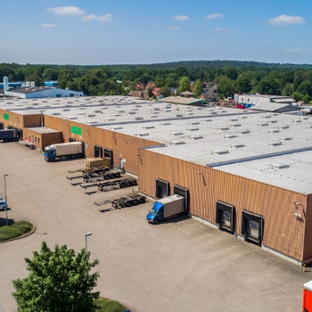 Vielseitig nutzbare Lager- und Produktionsflächen in Stelle