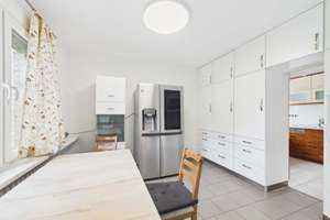 Wohnen ohne Kompromisse! 310 qm Wohnfläche, 10 Zimmer, Garten, Garage, Vollkeller und PV in Destedt! – Schulstraße 2, 38162 Cremlingen – Vorschaubild 5