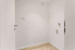 Vollständig renovierte 3-Zi.-Erdgeschosswohnung mit moderner Einbauküche! – Spichernstraße 28, 42103 Elberfeld West, Wuppertal – Vorschaubild 11