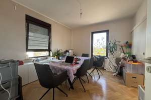 Schöne vier Zimmer Wohnung in Stuttgart, Ost (Gänsheide) – Die vollständige Adresse der Immobilie erhältst du vom Anbieter., 70186 Gänsheide, Stuttgart – Vorschaubild 3