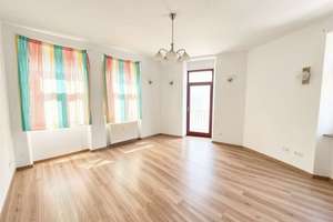 PROVISIONSFREI, Großzügige 3-Zimmer-Altbauwohnung, WG-geeignet, zentraler Lage – Langenmantelstraße 30, 86153 Stadtjägerviertel, Augsburg – Vorschaubild 2