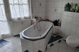 Wohnhaus mit drei Wohneinheiten, ideal für die junge Familie und den Kapitalanleger – Die vollständige Adresse der Immobilie erhältst du vom Anbieter., 77784 Oberharmersbach – Vorschaubild 4