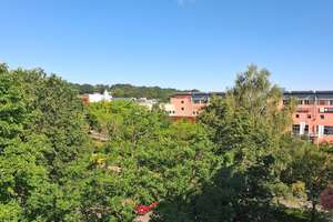 Über den Dächern der Stadt – Faleska-Meinig-Straße 14, 9122 Markersdorf, Chemnitz – Vorschaubild 1