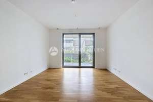 Hochwertige 4-Zimmer-Neubauwohnung mit Garten, 2 Terrassen und 2 Bädern in Berlin-Mitte – Stallschreiberstraße 20, 10179 Mitte (Ortsteil), Berlin – Vorschaubild 2