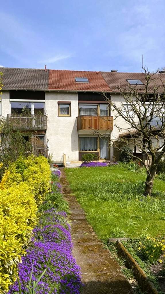 Reihenmittelhaus mit Potenzial in Augsburg-Herrenbach – Ideal für Familien und Selbermacher