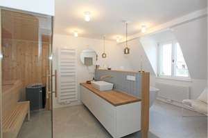 Außergewöhnliche, möblierte DG-Wohnung mit Sauna im begehrten Glockenbachviertel – Die vollständige Adresse der Immobilie erhältst du vom Anbieter., 80469 Glockenbach, München – Vorschaubild 7