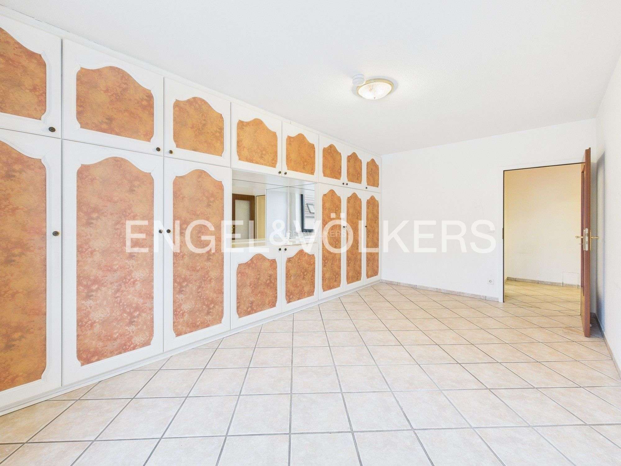 Viel Raum zum Wohlfühlen: Altersgerechte Wohnung in stadtnaher Lage, Krefeld – Bild 4