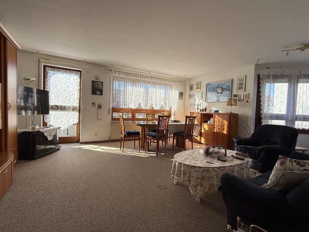 Immobilie in Schwäbisch Hall - ATTRAKTIVE 3,5-ZIMMER-ETAGENWOHNUNG - IM RUHIGEN HESSENTAL - Bild 0