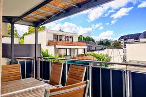 Modernisierte teil möblierte 3-Raum-Wohnung mit Balkon und EBK in Düsseldorf-Unterbilk – Fürstenwall 128, 40217 Unterbilk, Düsseldorf – Vorschaubild 1
