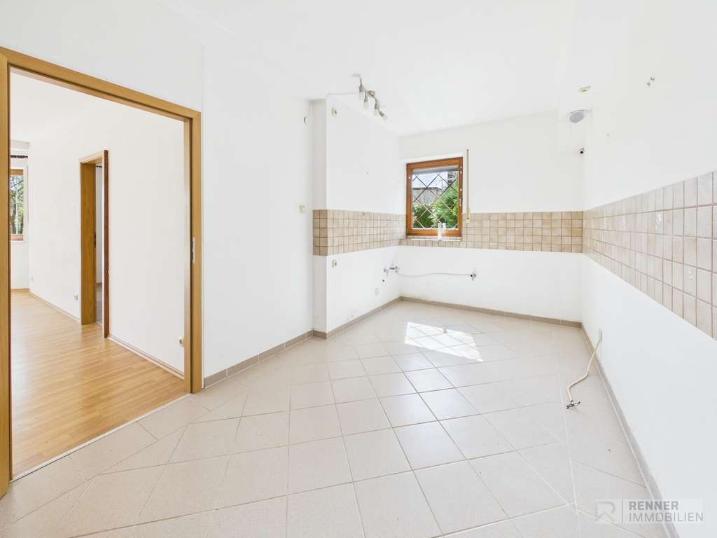 Immobilie in Ebermannstadt - Stilvolle 3-Zimmer-Wohnung mit großzügiger Terrasse und lichtdurchflutetem Wohnkonzept - Bild 3