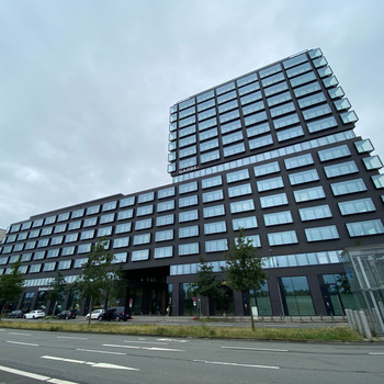 Say hello to: Neuwertige Gewerbeflächen am Lohsepark