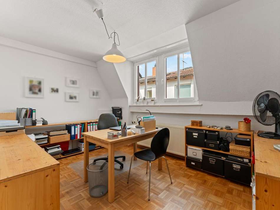 H. 2.OG Arbeitszimmer