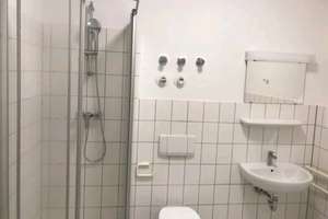 Ankommen. Wohlfühlen. Zuhause sein. Großzügiges Zimmer in Marburg-Zentrum. – Frankfurter Str. 8-10, 35037 Marburg, Marburg – Vorschaubild 8
