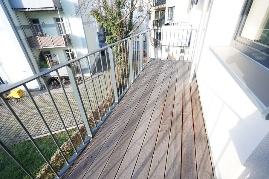 Balkon (beispielhaft)