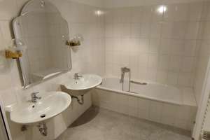Moderne 3-Zi. inkl Südbalkon + TG-Platz/ Nahe Unterbacher See – 40627 Unterbach, Düsseldorf – Vorschaubild 7
