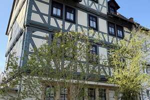 Harleshausen: Sofort freies  3-Familienfachwerkhaus in guter Lage
