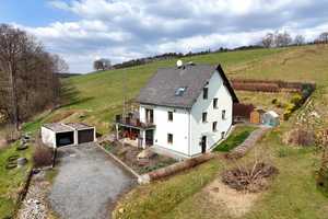 Einfamilienhaus in unverbaubarer Randlage mit Balkon, Terrasse, Garage, EBK ... – Vogtlandkreis – Vorschaubild 1