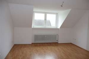 Diese Großzügige DG-Wohnung in Citynähe wird Ihnen gefallen – Gahlensche Straße 176, 44809 Hamme, Bochum – Vorschaubild 2