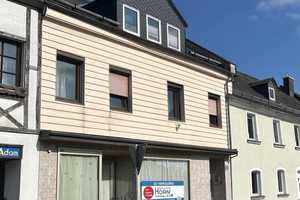 Wohnhaus mit Garage und Platz für ein Gewerbe – Hof (Kreis) – Vorschaubild 1