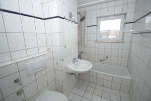 Komfortable 3-Zimmerwohnung mit Loggia in Leipzigs Westen – Die vollständige Adresse der Immobilie erhältst du vom Anbieter., 4177 Lindenau, Leipzig – Vorschaubild 5