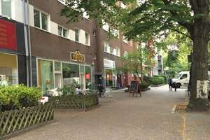 === RESERVIERT === Bundesplatzkiez - Apartment mit großem Balkon, Aufzug, Tiefgaragenstellplatz