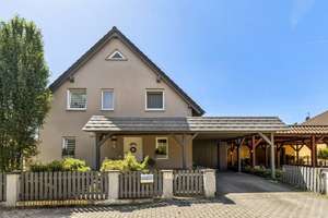 Provisionsfrei – Familienfreundliches Haus in gutem Zustand mit sonnigem Garten und Pool – Die vollständige Adresse der Immobilie erhältst du vom Anbieter., 4178 Burghausen-Rückmarsdorf, Leipzig – Vorschaubild 2