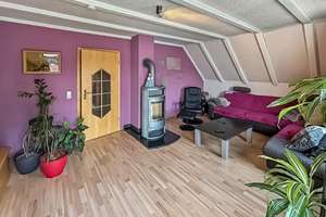 Traumhaus für Familien und Tierliebhaber – Großzügiges Ein- bzw. Zweifamilienhaus in Dürrwangen – Die vollständige Adresse der Immobilie erhältst du vom Anbieter., 91602 Dürrwangen – Vorschaubild 9
