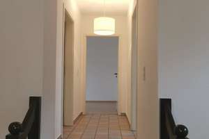 Bielefeld-BRAKE! Mehrfamilienhaus/ EFH + großer Garten, 200qm Wohnfläche für bis zu 3 Familien – Die vollständige Adresse der Immobilie erhältst du vom Anbieter., 33729 Heepen, Bielefeld – Vorschaubild 2