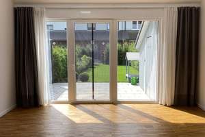 Attraktives 4,5-Zimmer-Reihenhaus mit gehobener Innenausstattung und EBK in Großhansdorf – Die vollständige Adresse der Immobilie erhältst du vom Anbieter., 22927 Großhansdorf – Vorschaubild 4