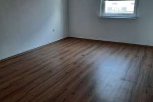 2 Zimmer Wohnung mit Balkon Zentral in Altenessen-Süd – Altenessener Str. 255, 45132 Altenessen-Süd, Essen – Vorschaubild 3