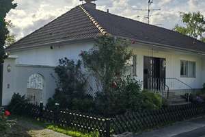 Attraktives Baugrundstück mit Blick u. älterem Fertighaus zum Entwickeln in Wiesbaden-Naurod – Rudolf Dietz Str. 15, 65207 Naurod, Wiesbaden – Vorschaubild 4