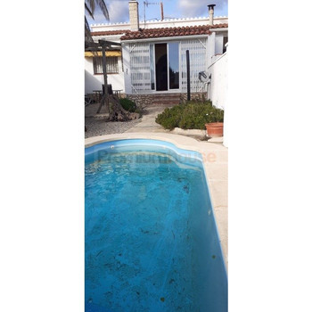 Bungalow mit zwei Schlafzimmern, Pool und Garten in L'Hospitalet de l'Infant