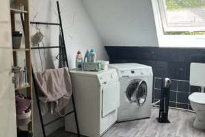 Freundliche, gepflegte 4-Zimmer-Dachgeschosswohnung zur Miete in  zentraler Lage von Oberhausen – Die vollständige Adresse der Immobilie erhältst du vom Anbieter., 46045 Marienkirche, Oberhausen – Vorschaubild 9