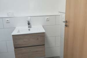 Sehr schönes 2 Fam. Haus in ruhiger Lage von Bernried zum Traumpreis!! – Ahornplatz 5, 82347 Bernried am Starnberger See – Vorschaubild 8