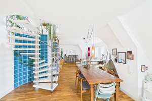 Exklusive Penthouse Wohnung am Killesberg mit viel Platz und traumhafter Aussicht, Loggia, 2 Garagen – Die vollständige Adresse der Immobilie erhältst du vom Anbieter., 70191 Mönchhalde, Stuttgart – Vorschaubild 2